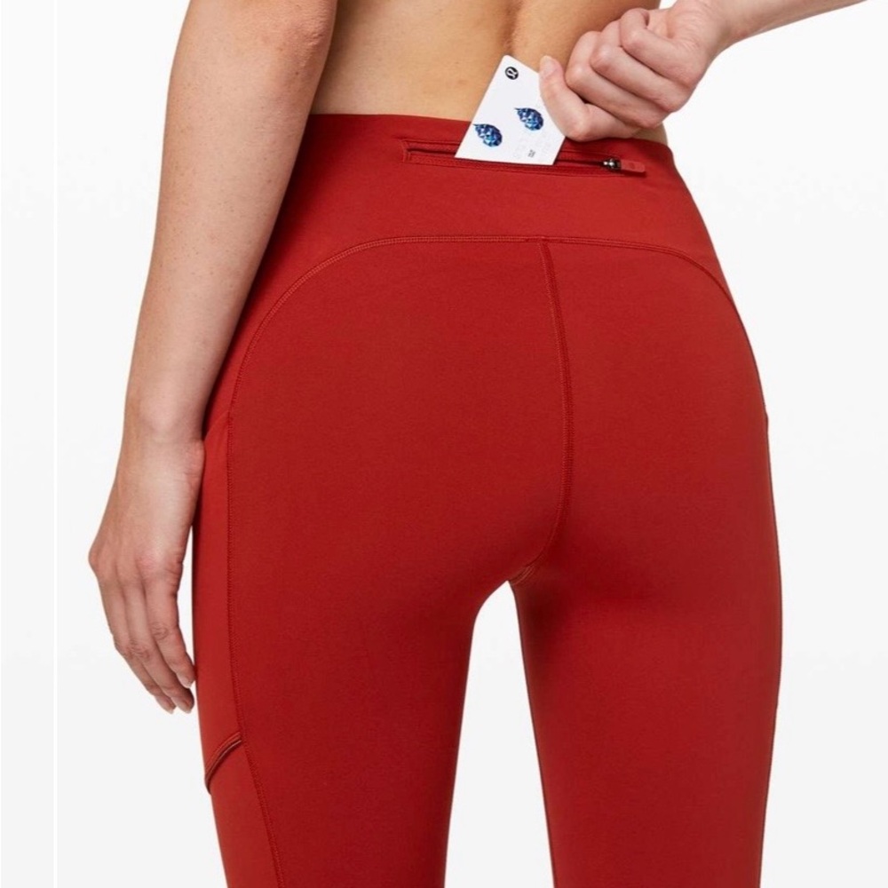 Ladies Lululemon Speed Up Crops - 21" - Picture 8 of 8